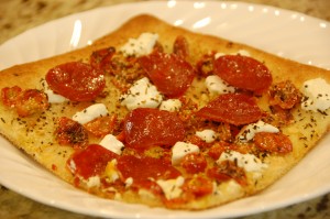 roasted tomato and goat cheese pizza