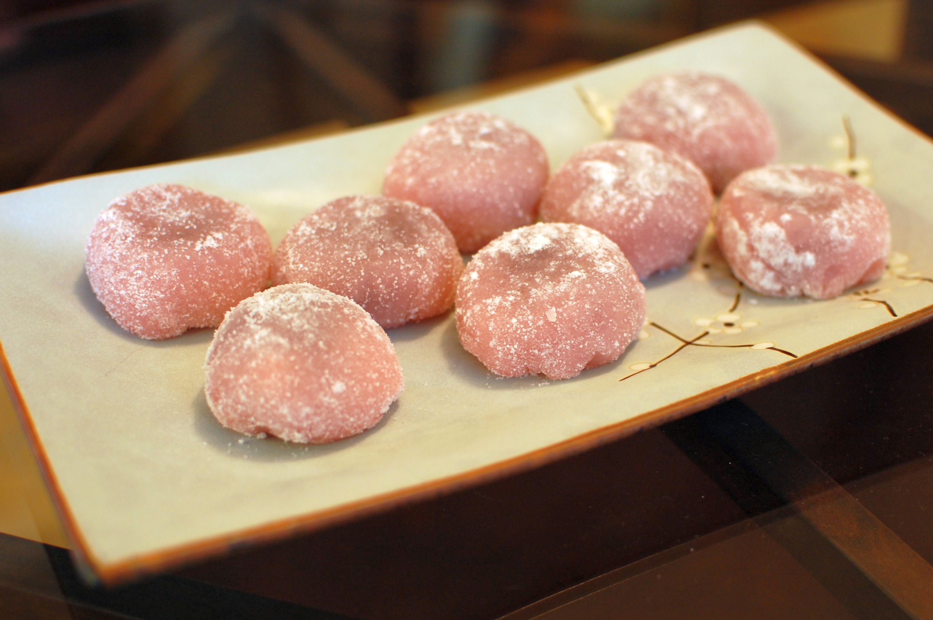 Make your own Daifuku Mochi from scratch! Daifuku Mochi Making DIY