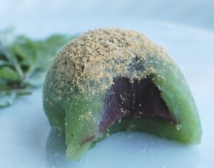 Kusa Mochi (Japanese Mugwort flavored mochi with sweet red bean filling)