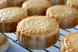 Mung Bean Mooncakes (Made with mooncake press/mold)