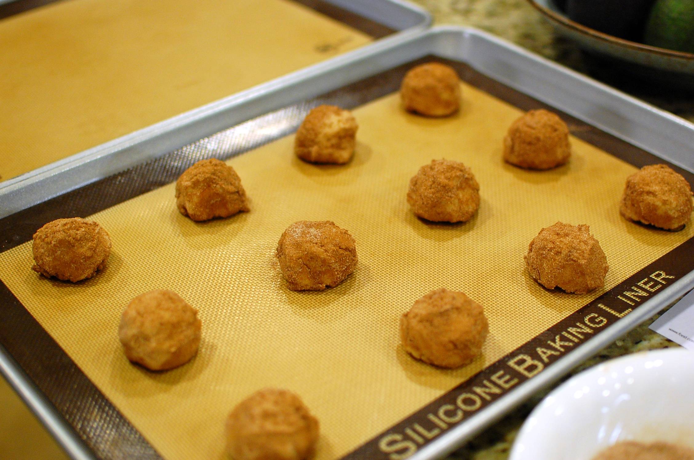 Cookie Baking Pans and Liners Experiment