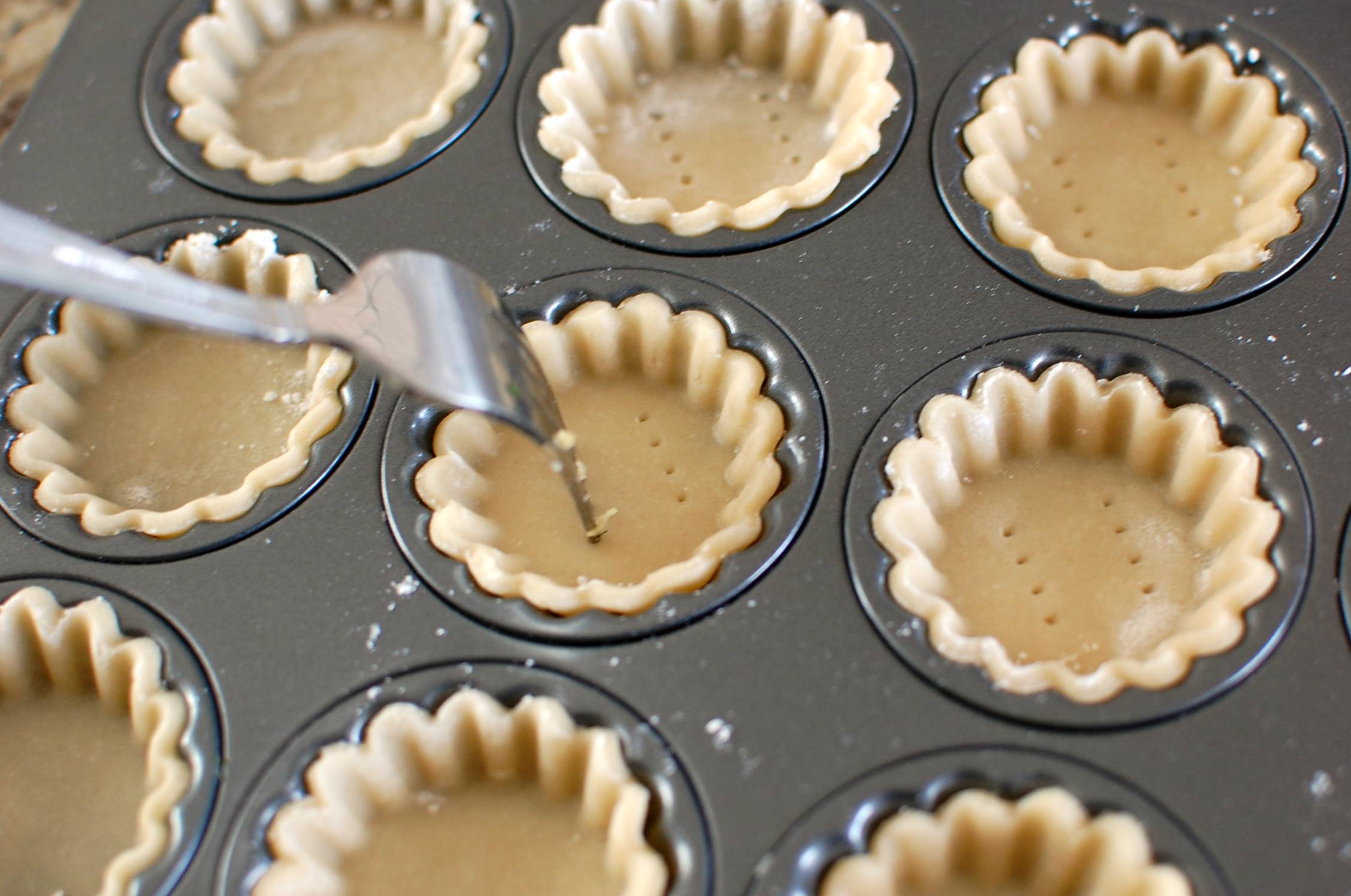 Mini Cupcake Pan Set For Baking Include Tartle Tamper Round Cookie