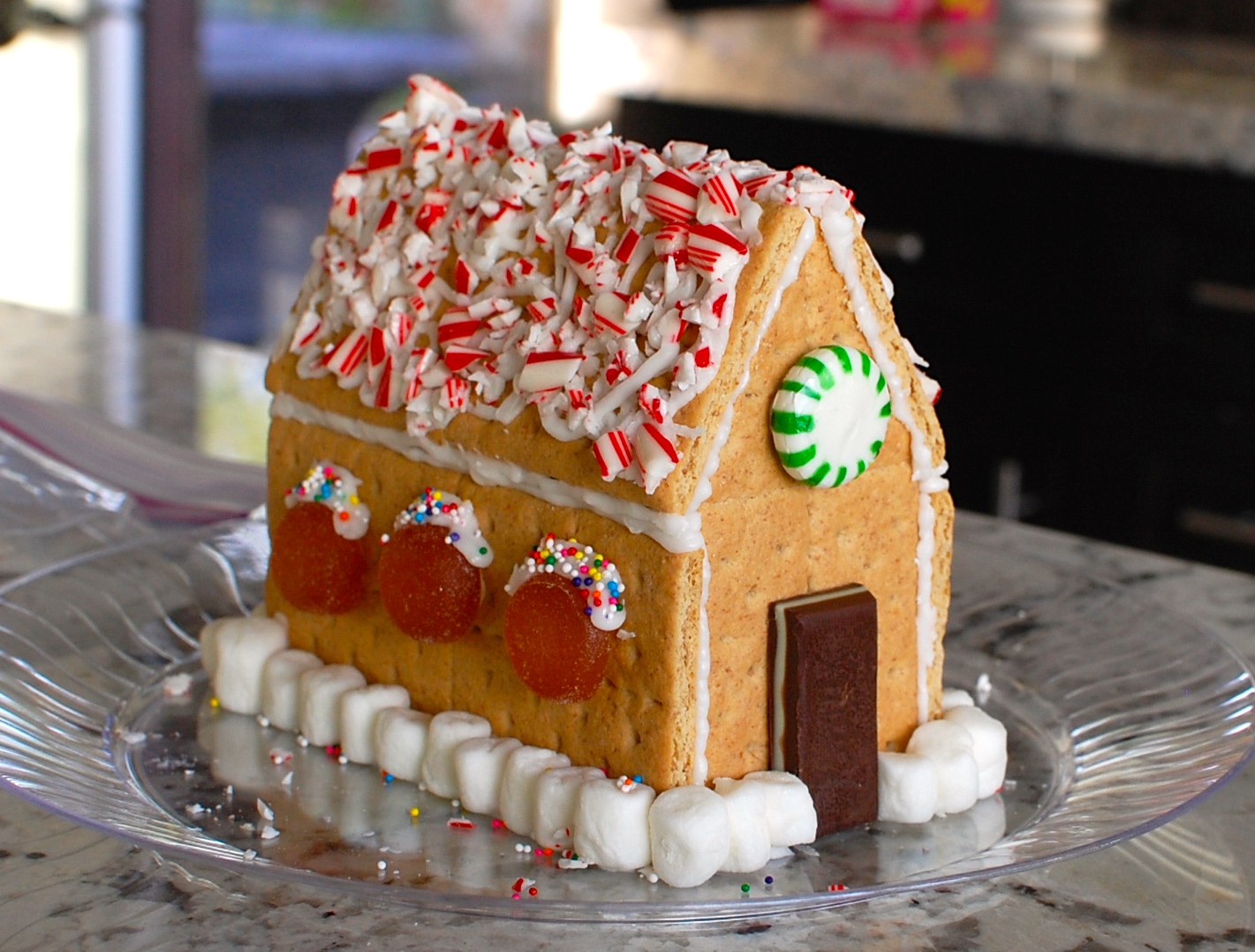 How to make a Gingerbread House from Graham Crackers — The 350 Degree Oven